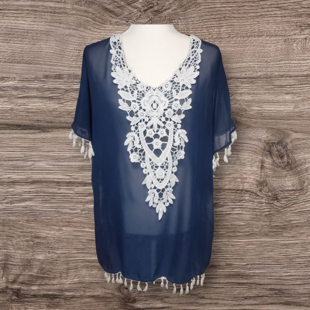 CPOKRTWSO Blue and White Crochet Chiffon Tassel Cover-up Size Small/Medium